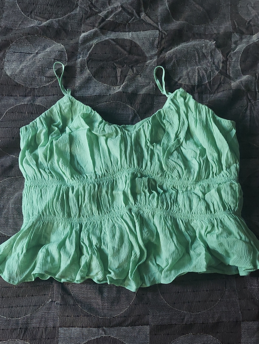 NWT LOFT  Green Smocked Spaghetti Strap Camisole, Size Med